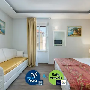 4* Hotel Boutique Melissa